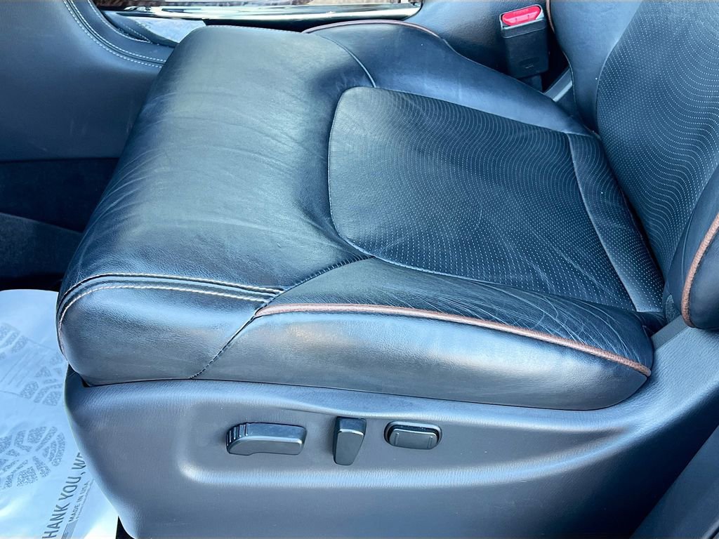 Used 2020 Nissan Armada Platinum w/ Captain's Chairs Package image 20