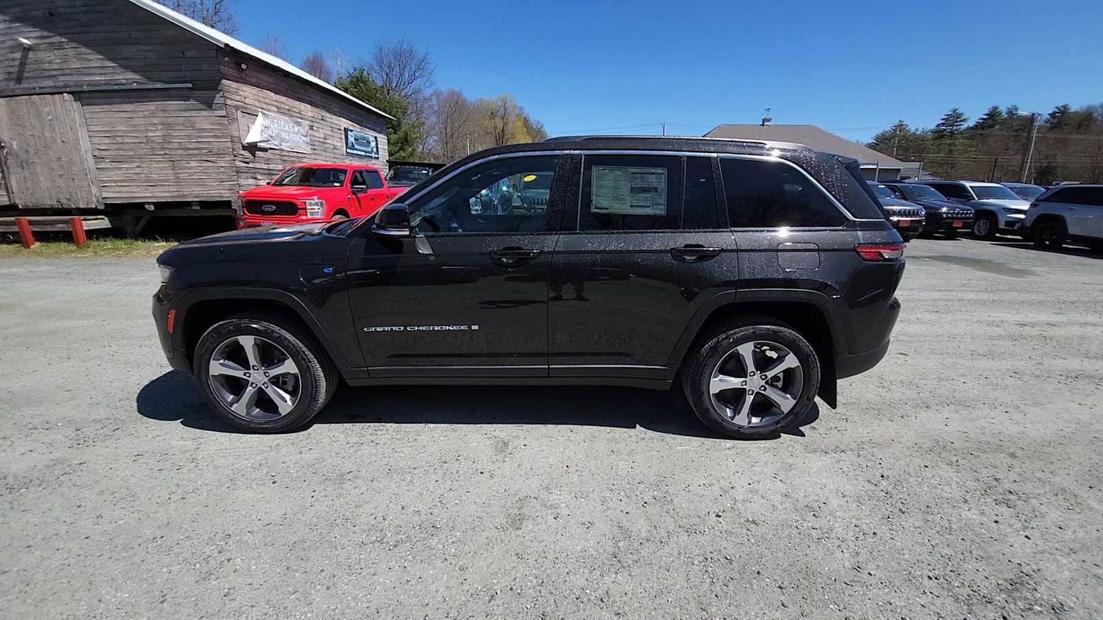 New 2024 Jeep Grand Cherokee Limited 4xe w/ Luxury Tech Group II image 5
