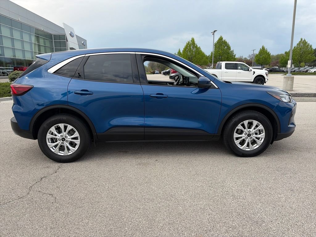 Used 2023 Ford Escape Active w/ Tech Pack #2 AWD/4WD image 8