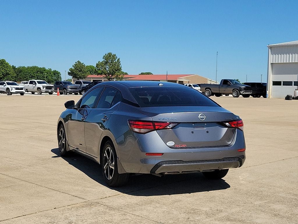 Used 2025 Nissan Sentra SV FWD image 4