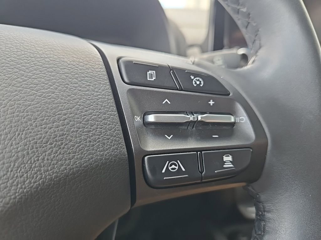 Used 2023 Hyundai Kona Limited w/ Cargo Package AWD/4WD image 38