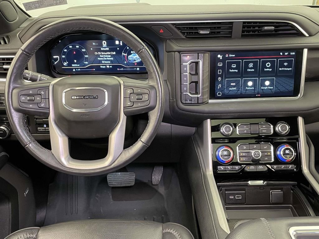 Used 2022 GMC Yukon Denali w/ Denali Premium Package image 27