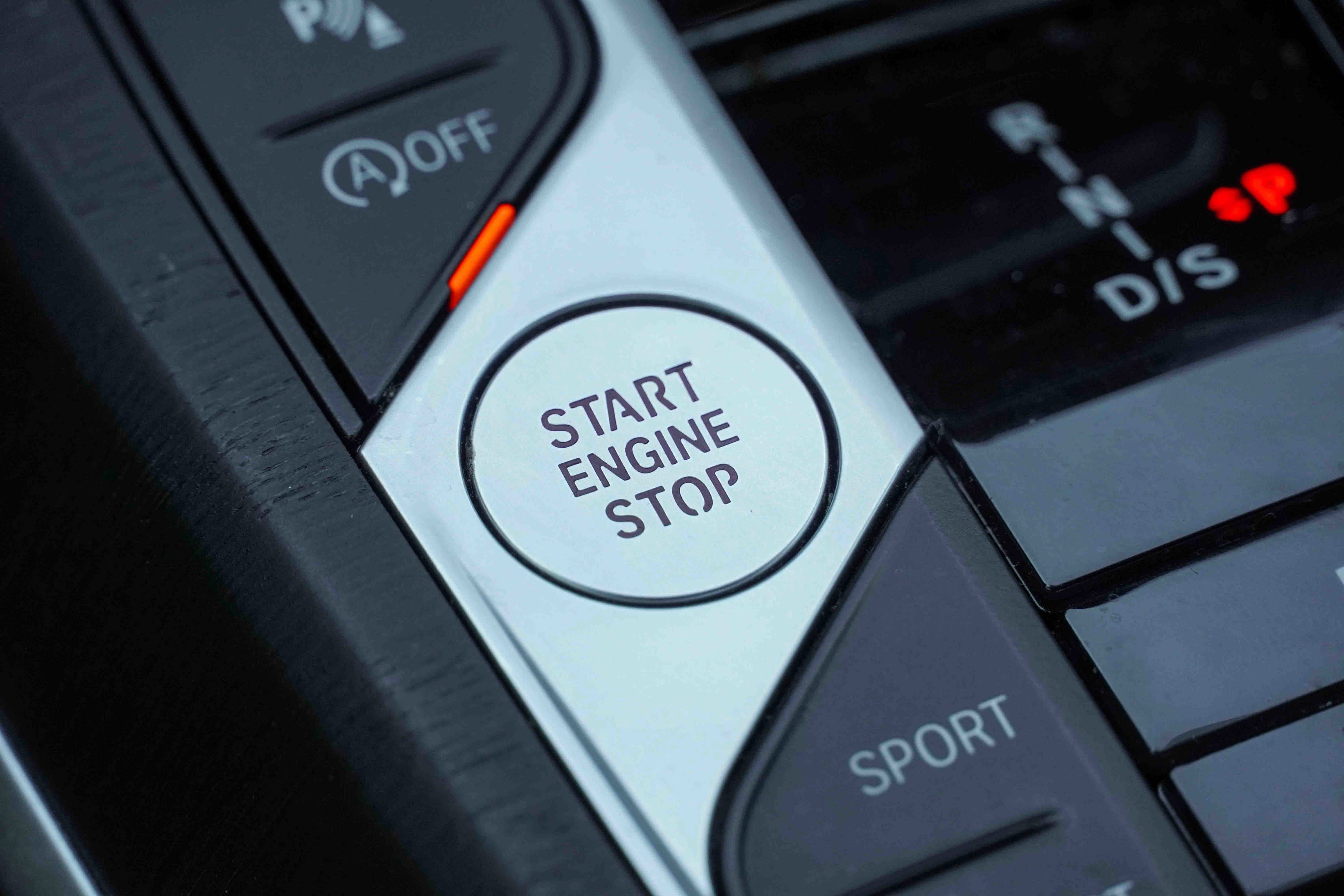 Used 2024 BMW 330i Sedan w/ Convenience Package image 19