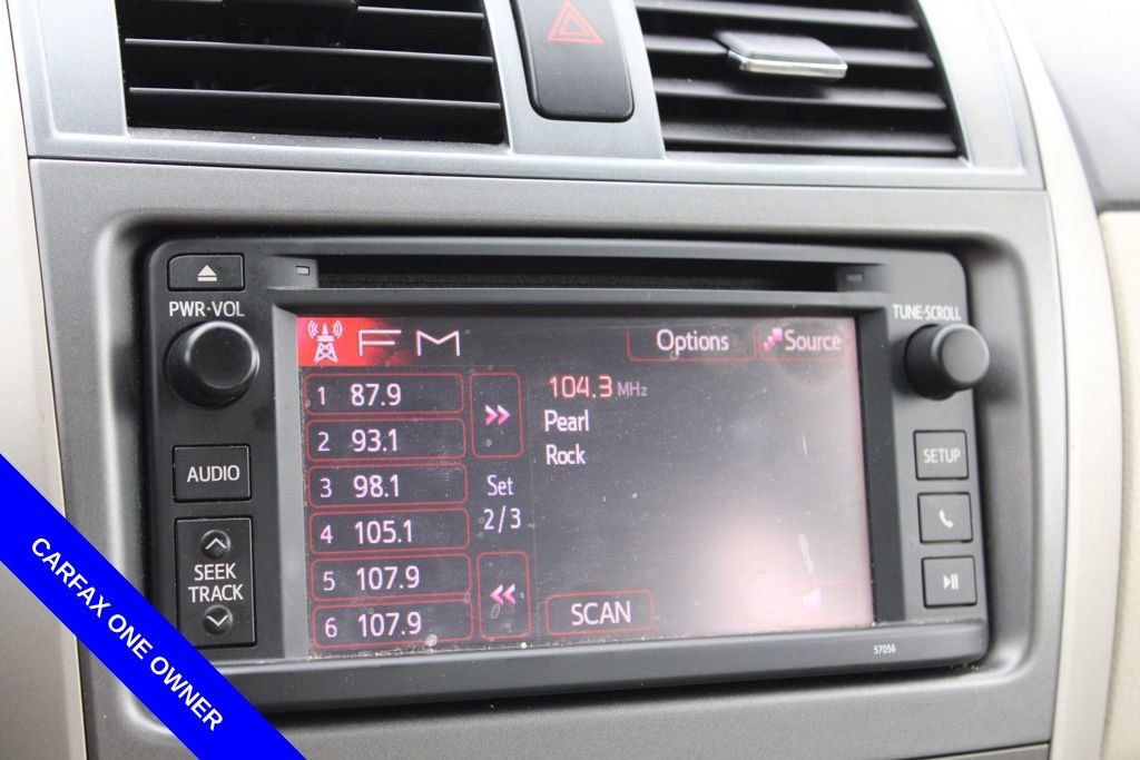 Used 2013 Toyota Corolla LE image 32