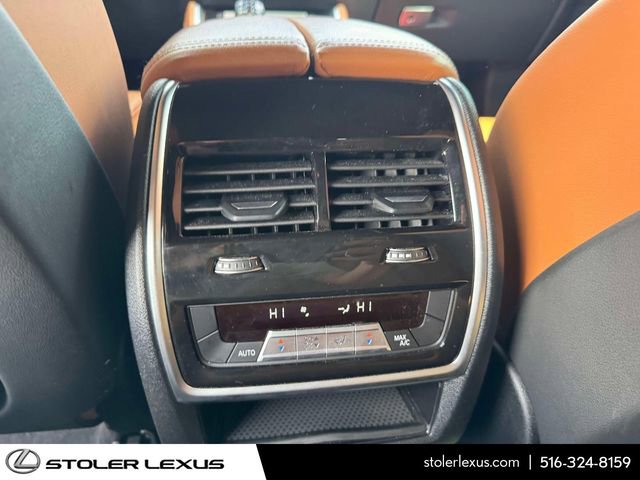 Used 2022 BMW X6 xDrive40i w/ Executive Package AWD/4WD image 18
