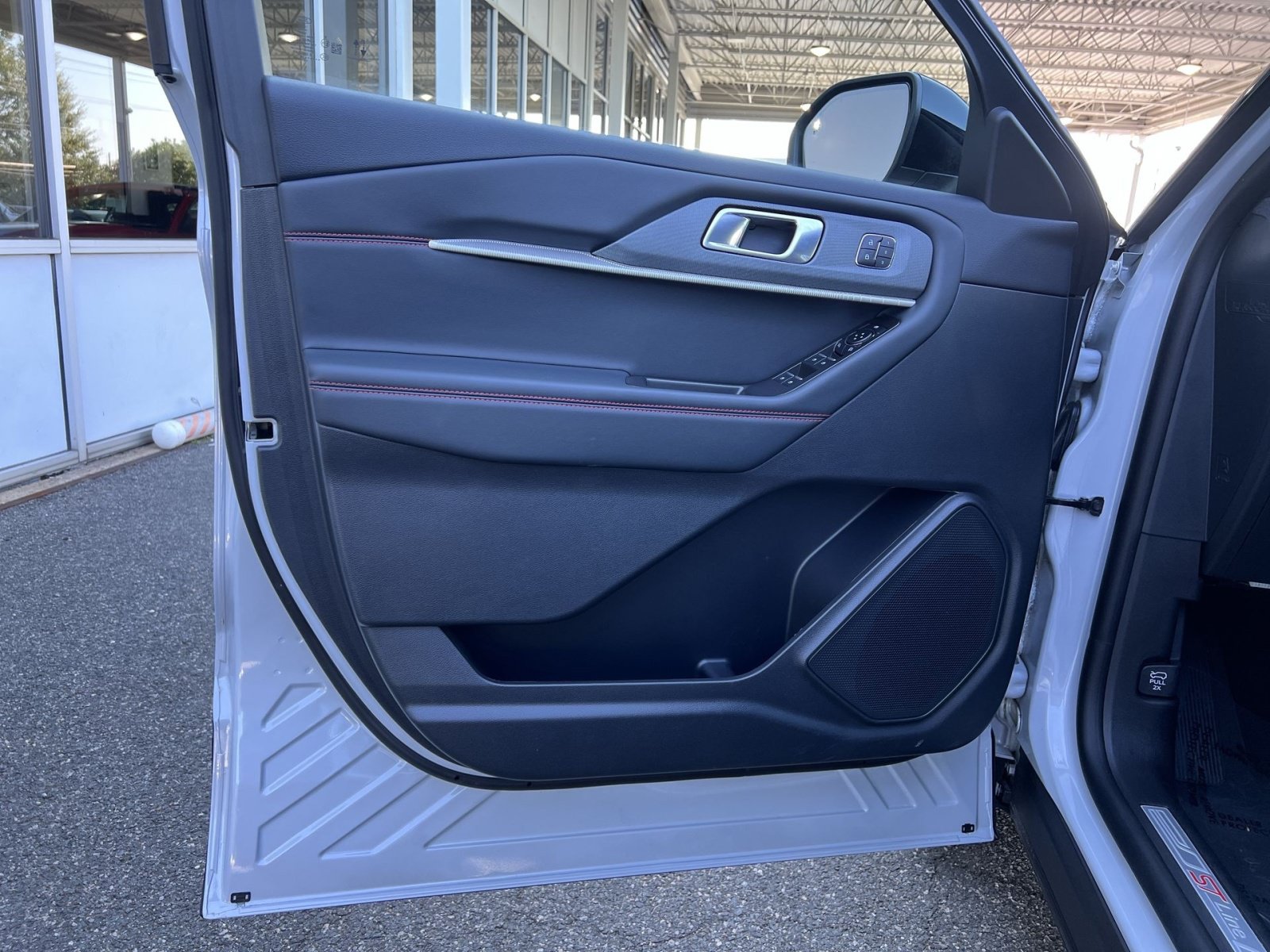 New 2026 Ford Explorer ST-Line w/ ST-Line Street Pack AWD/4WD image 14