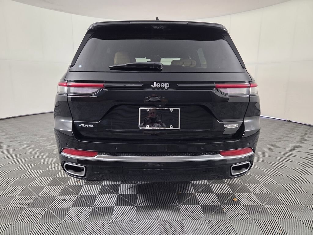 Used 2024 Jeep Grand Cherokee Summit image 7