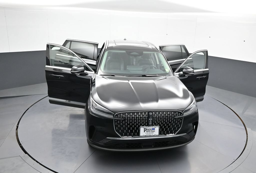 Used 2026 Lincoln Aviator AWD image 50