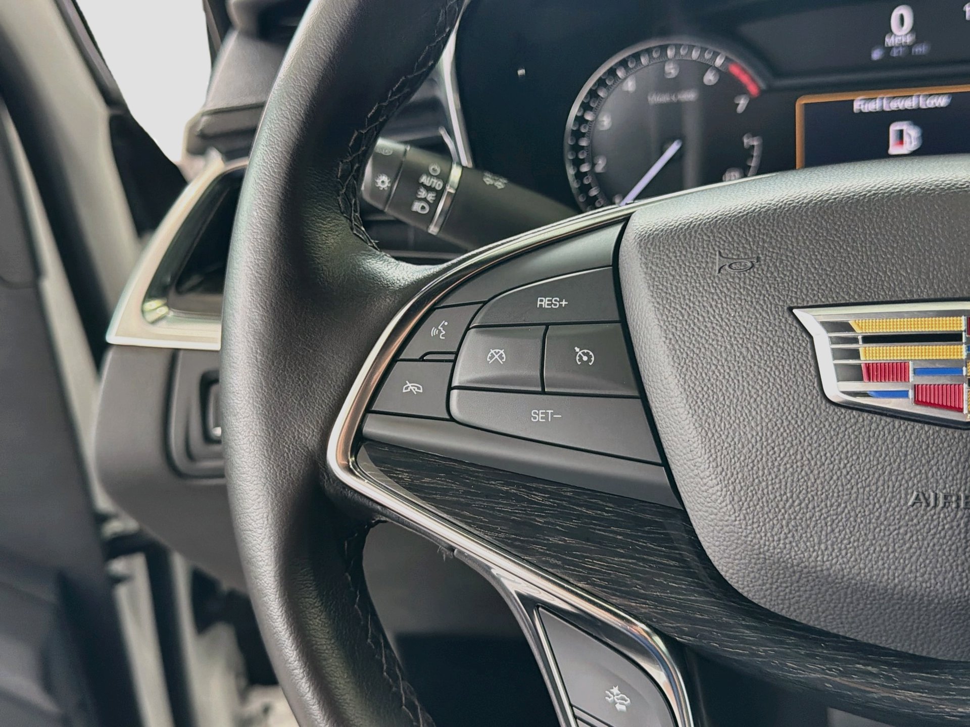 Certified 2022 Cadillac XT5 Premium Luxury FWD image 36