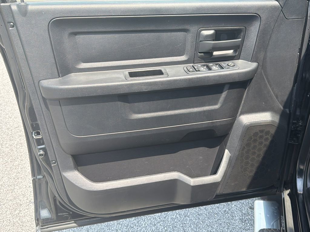 Used 2016 RAM 1500 Express image 10