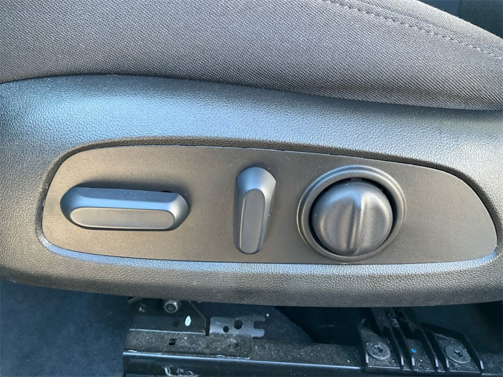 Used 2024 Chevrolet Malibu LT image 27