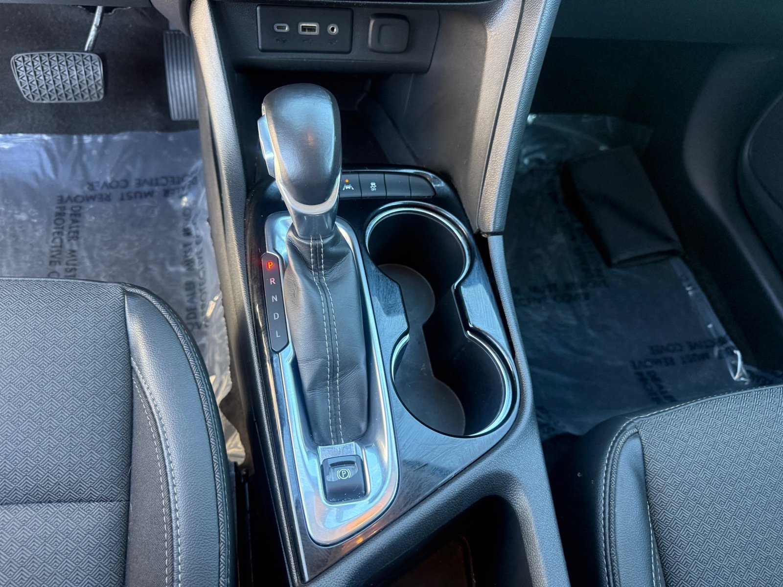 Used 2020 Buick Encore GX Preferred w/ Cold Weather Comfort Package image 24