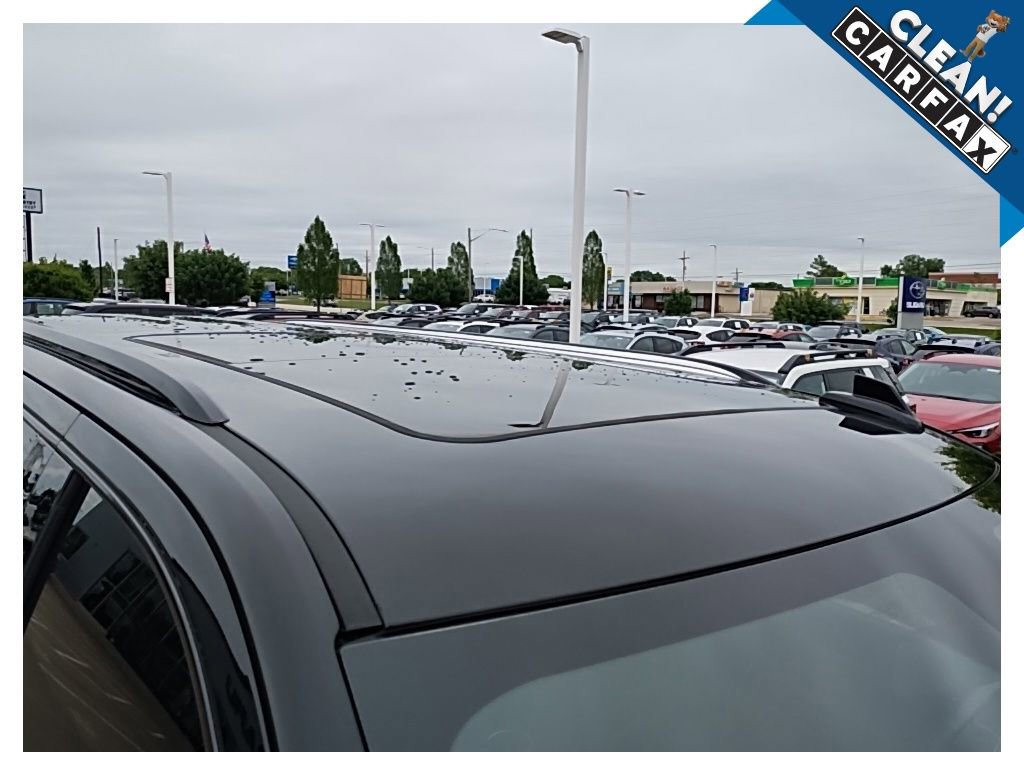 Used 2023 GMC Yukon XL Denali AWD/4WD image 6
