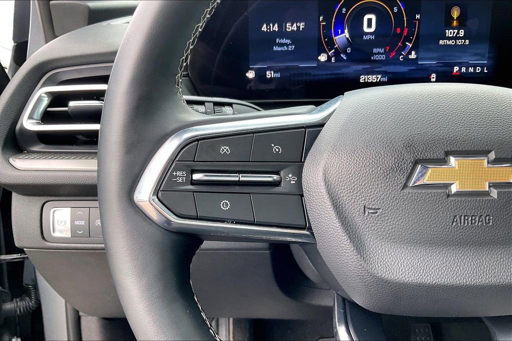 Used 2025 Chevrolet Traverse LT image 26