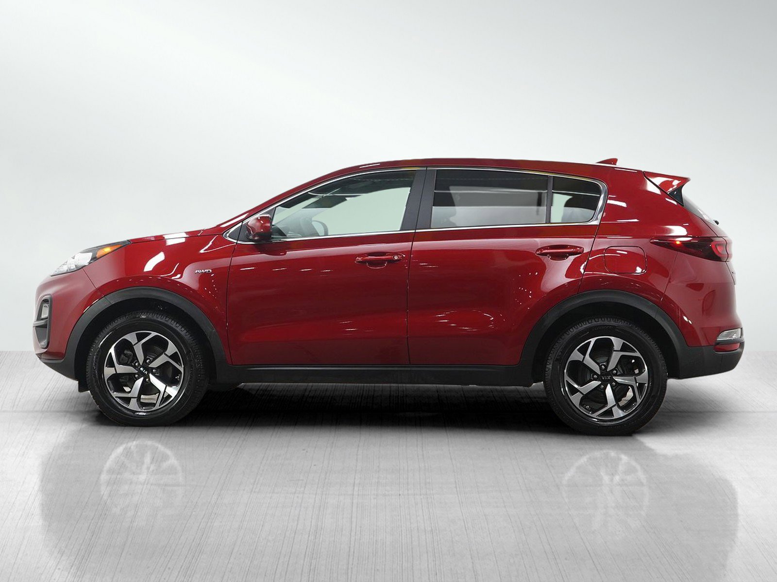 Used 2022 Kia Sportage LX image 2