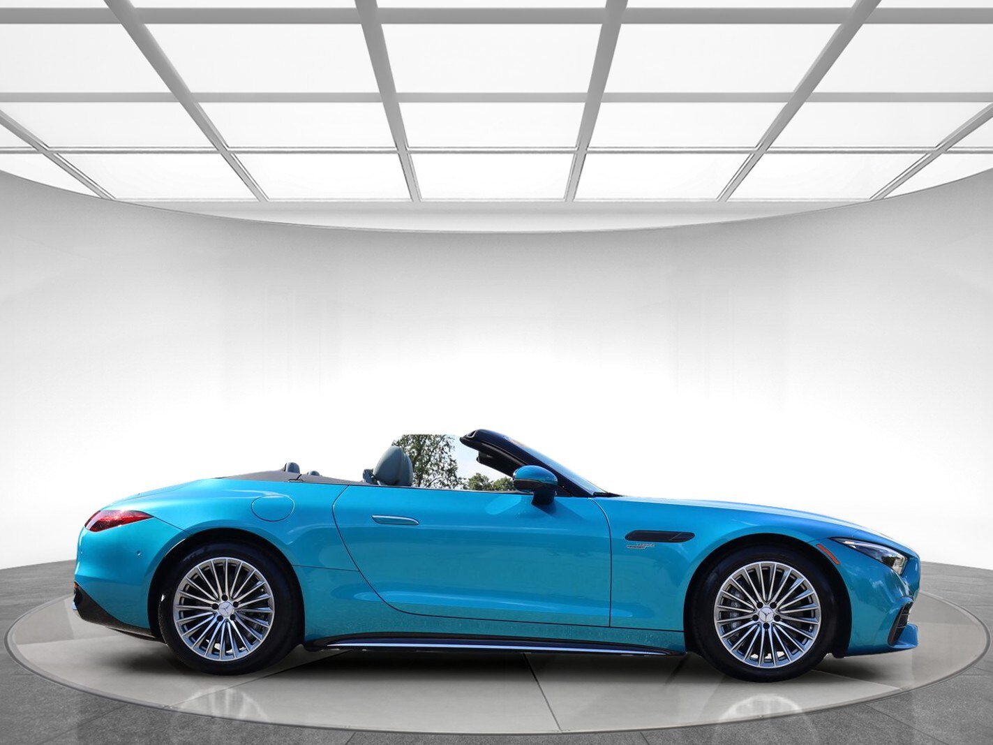 Used 2023 Mercedes-Benz SL 43 AMG image 5
