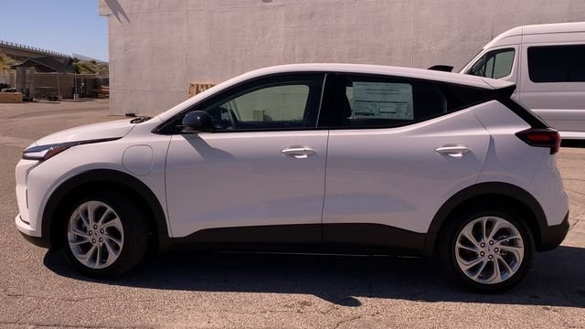 New 2027 Chevrolet Bolt LT w/ Comfort Package FWD image 5