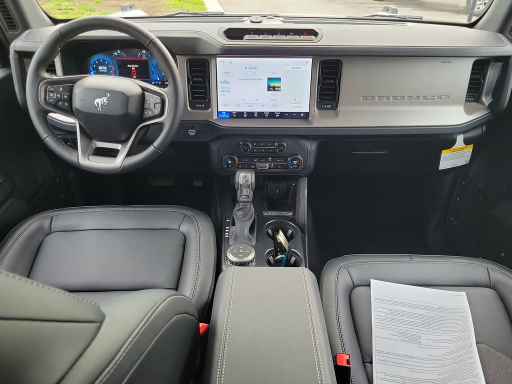 New 2026 Ford Bronco Outer Banks w/ Sasquatch Package AWD/4WD image 11