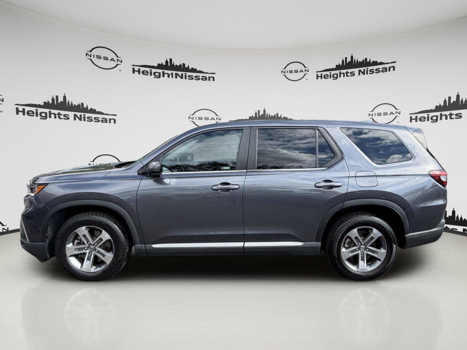 Used 2024 Honda Pilot EX-L image 2