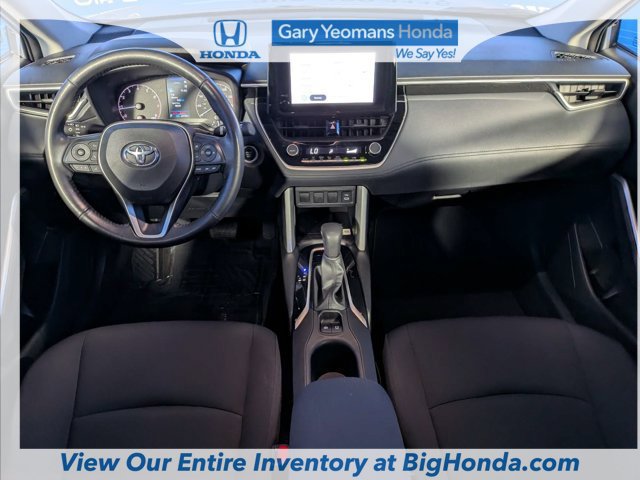 Used 2023 Toyota Corolla Cross LE AWD/4WD image 15