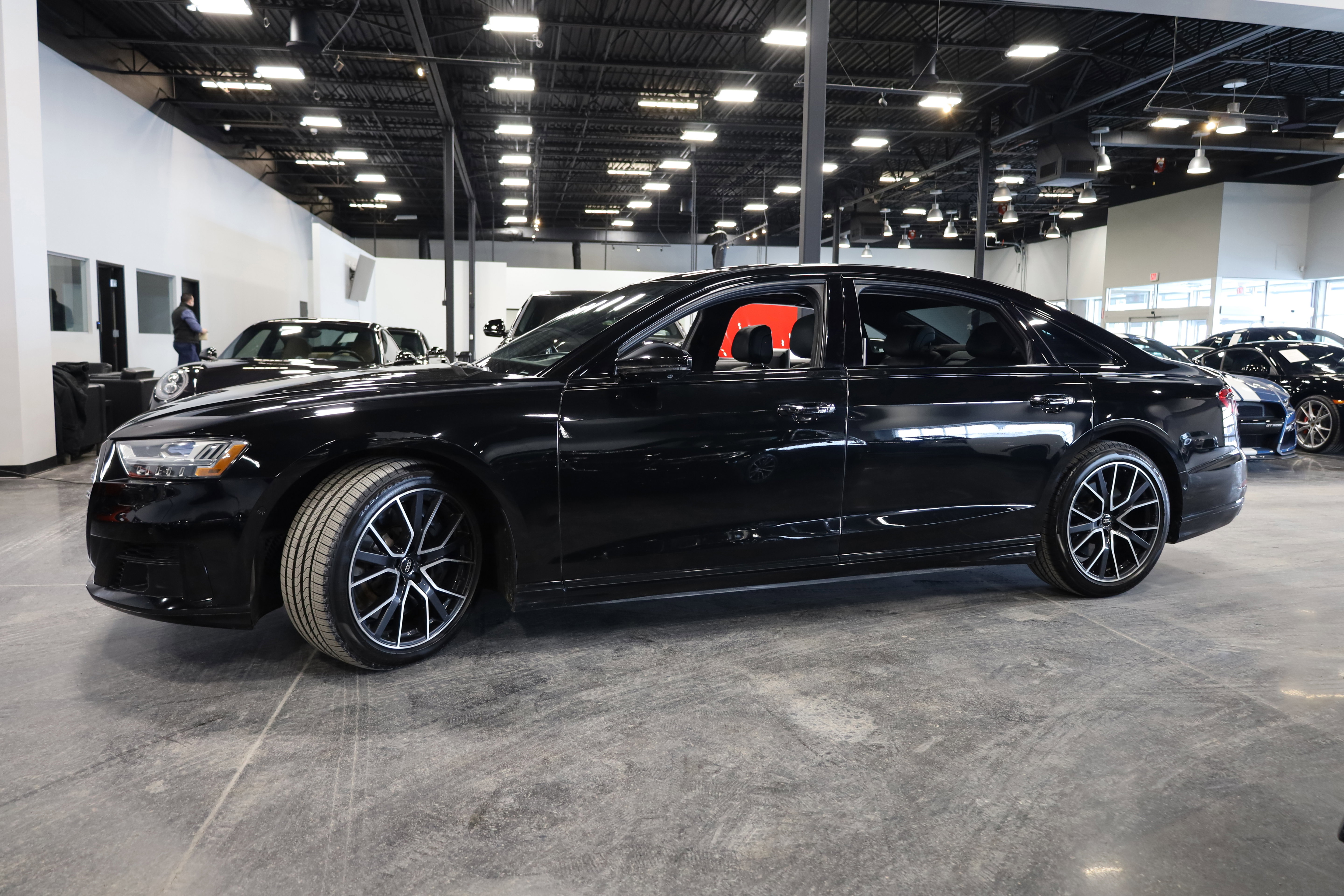 Used 2020 Audi A8 L 4.0T w/ Sport Plus Package image 9