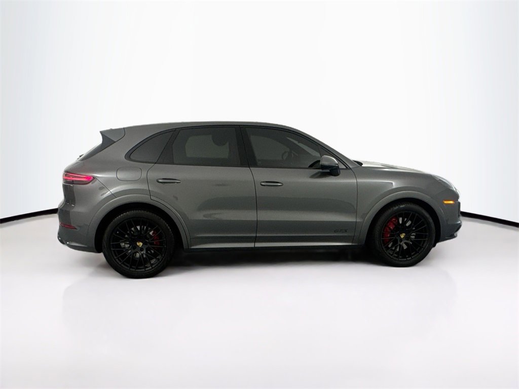 Used 2021 Porsche Cayenne GTS image 4