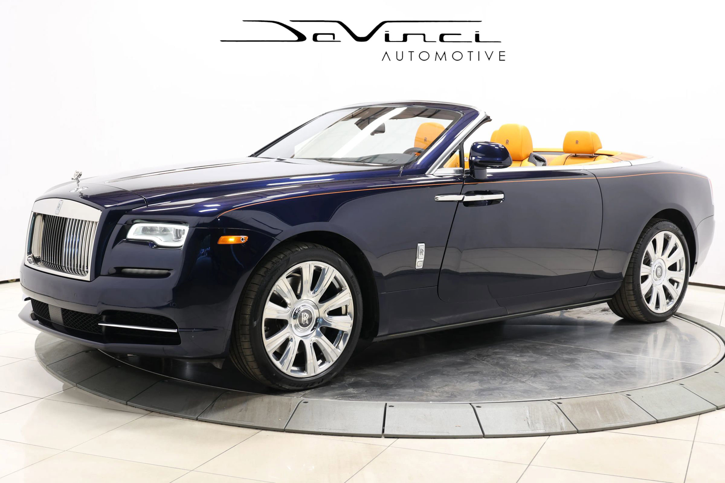 Used 2016 Rolls-Royce Dawn image 1