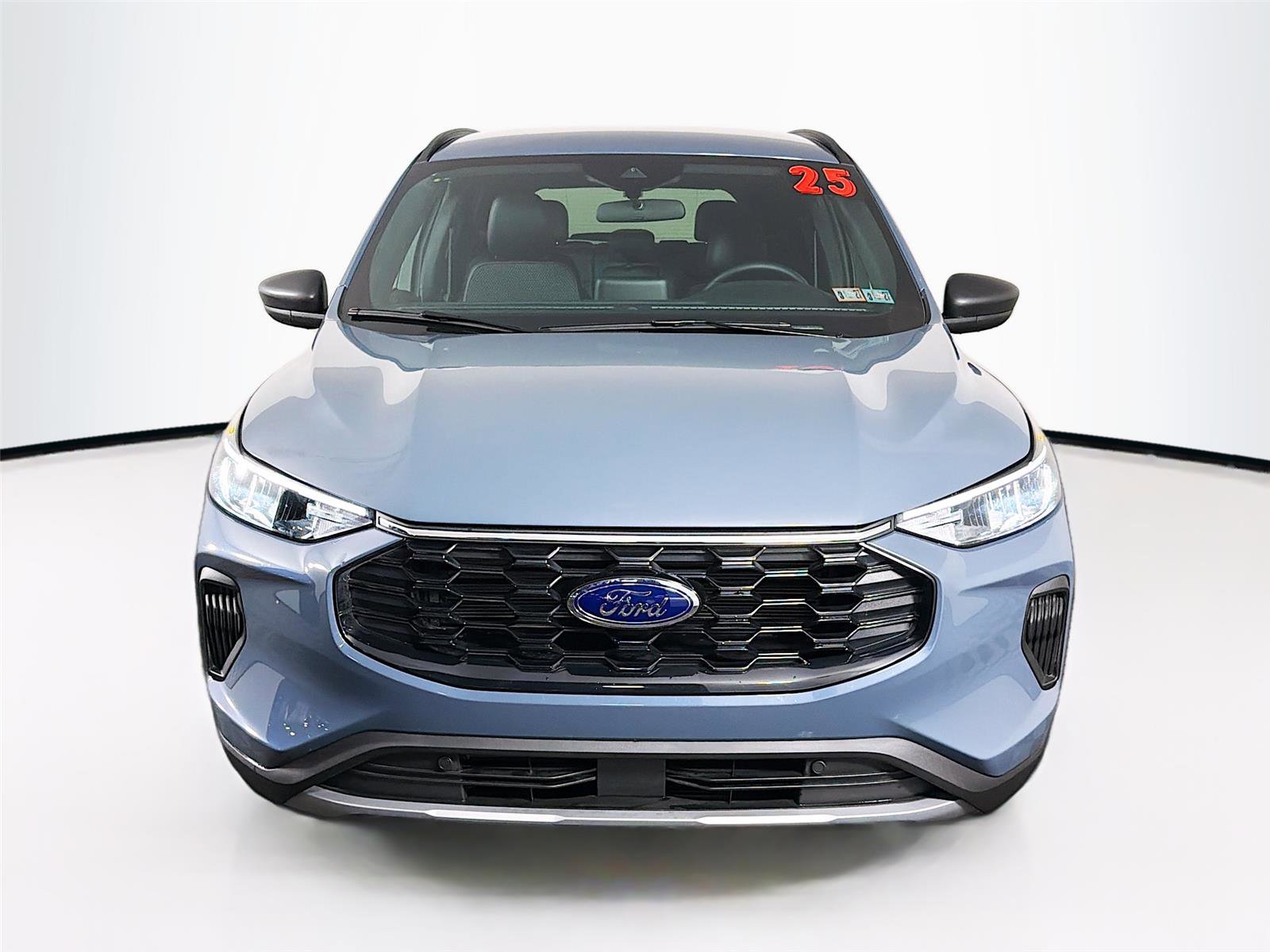 Used 2025 Ford Escape ST-Line w/ Cold Weather Package image 2