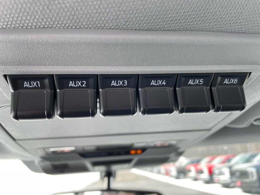 New 2026 Ford F250 XL w/ XL Chrome Package image 12