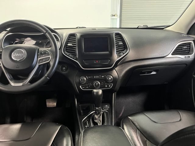 Used 2019 Jeep Cherokee Latitude Plus FWD image 20