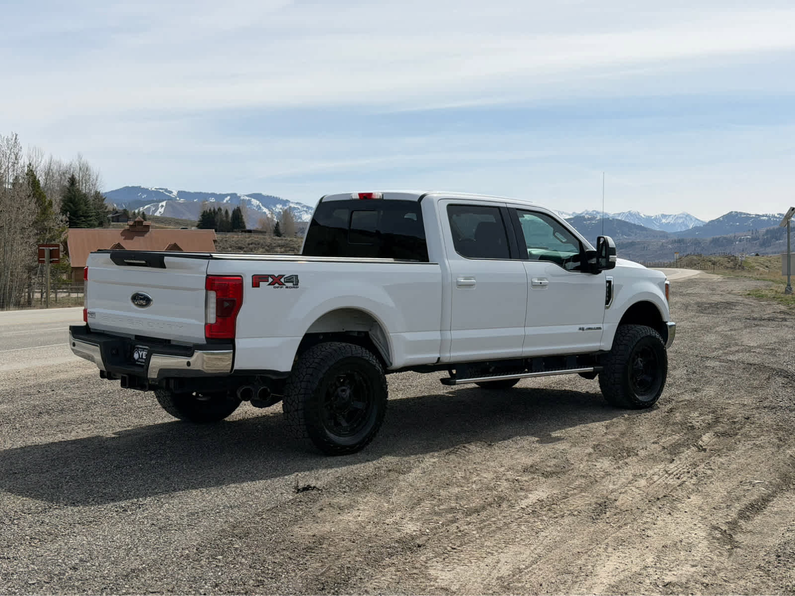 Used 2017 Ford F350 Lariat w/ Lariat Ultimate Package image 9