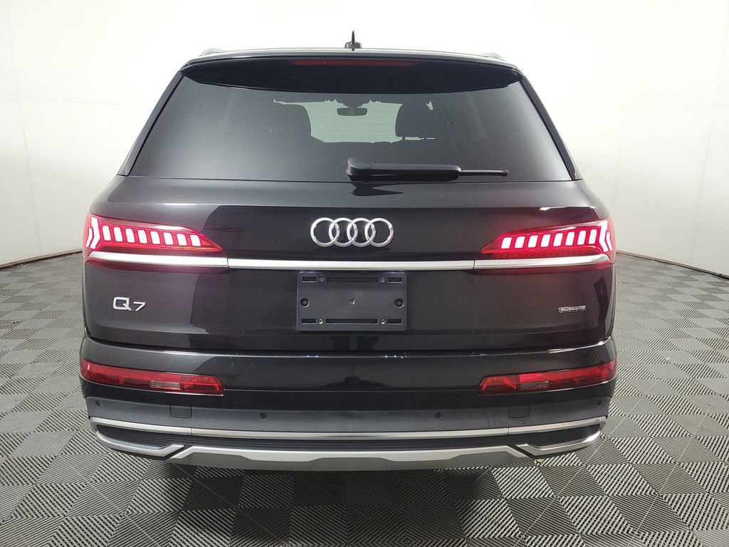 Used 2023 Audi Q7 2.0T Premium w/ Convenience Package image 5