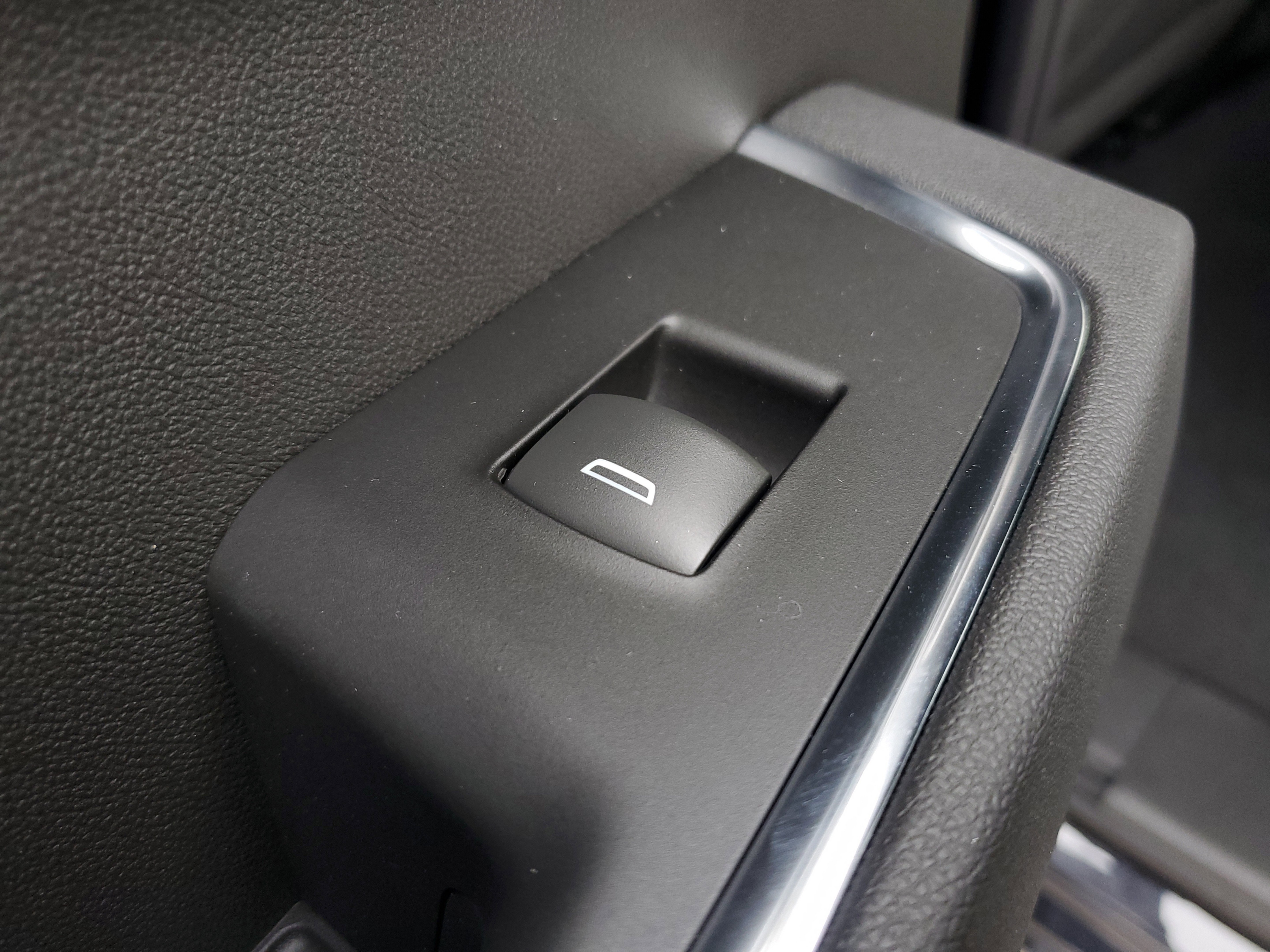 New 2025 GMC Sierra 1500 Elevation image 15