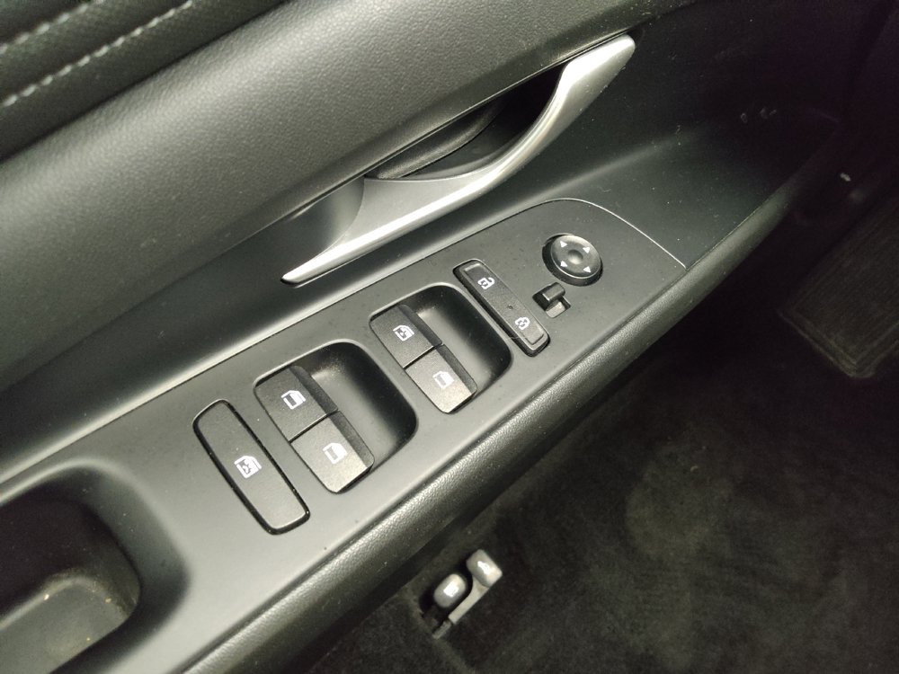 Used 2023 Hyundai Elantra SEL w/ Convenience Package FWD image 27