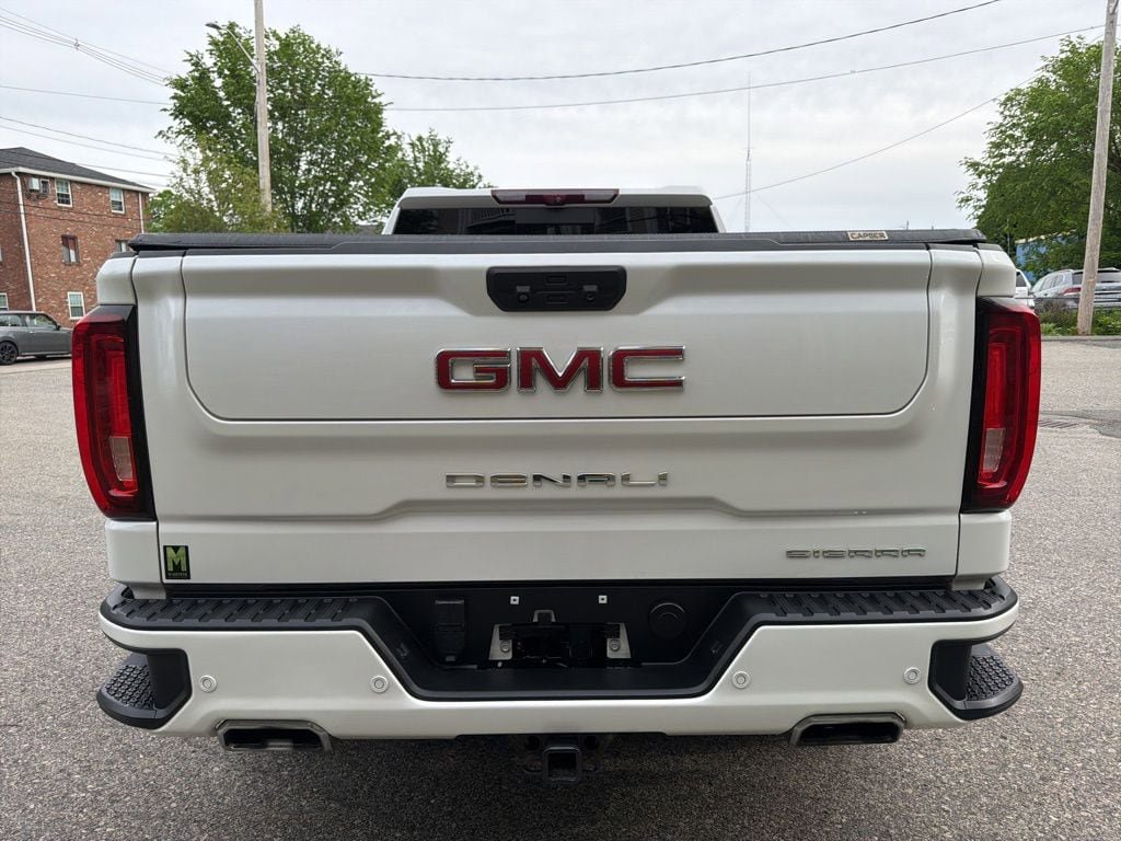 Used 2023 GMC Sierra 1500 Denali w/ Technology Package AWD/4WD image 5