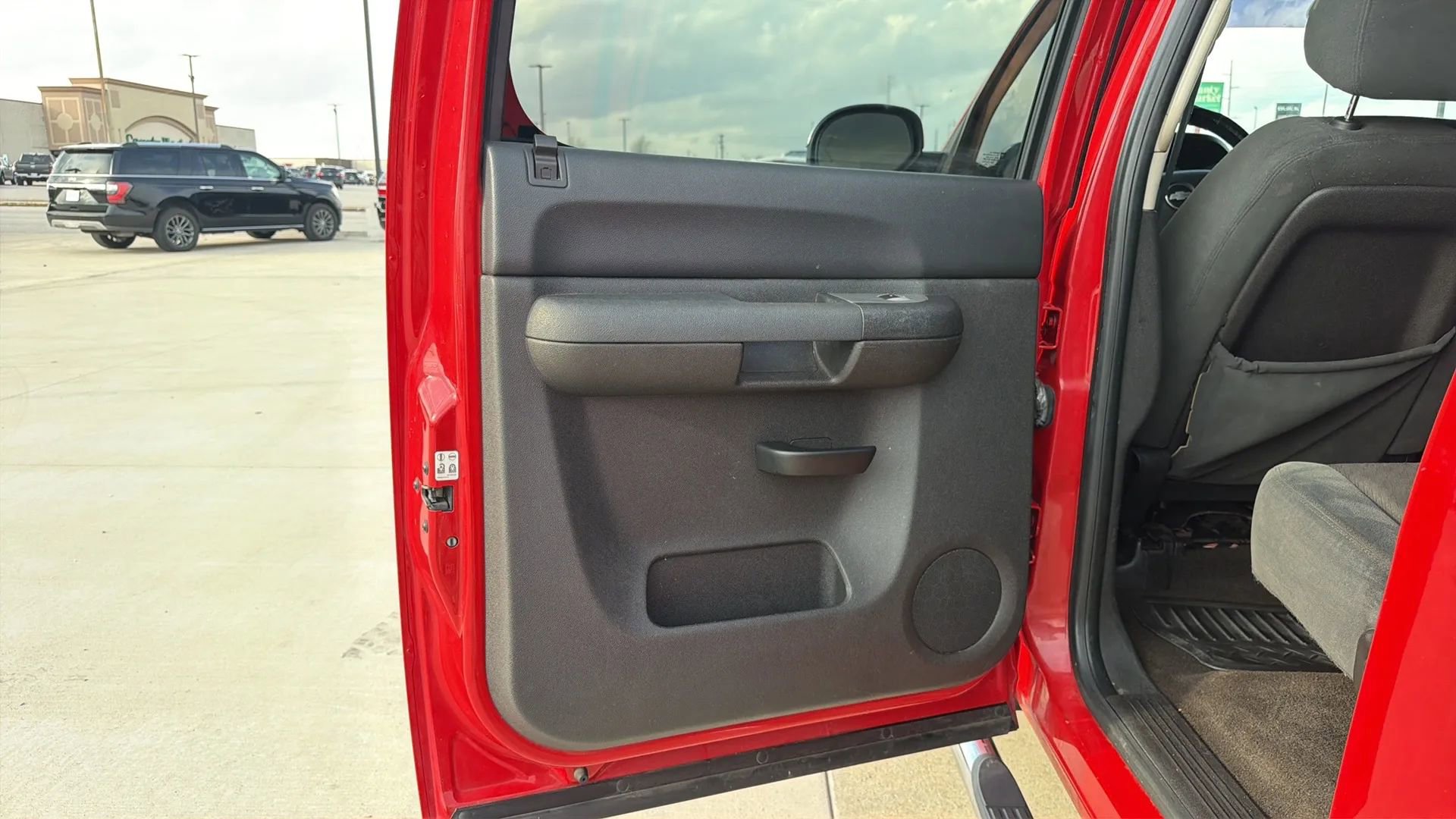 Used 2008 Chevrolet Silverado 1500 LT w/ Towing Package image 62