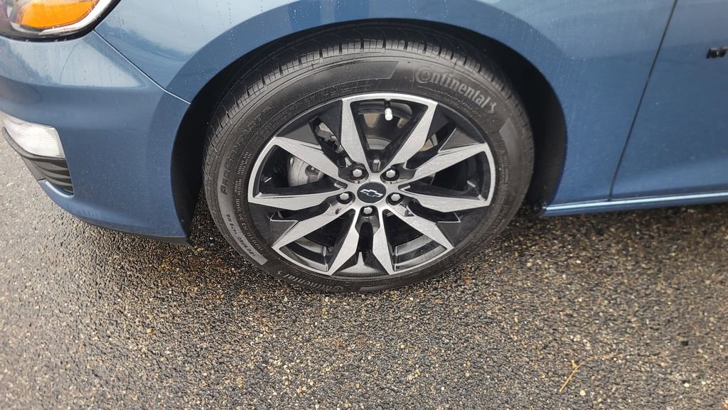 Used 2025 Chevrolet Malibu RS w/ LPO, Floor Liner Package image 6