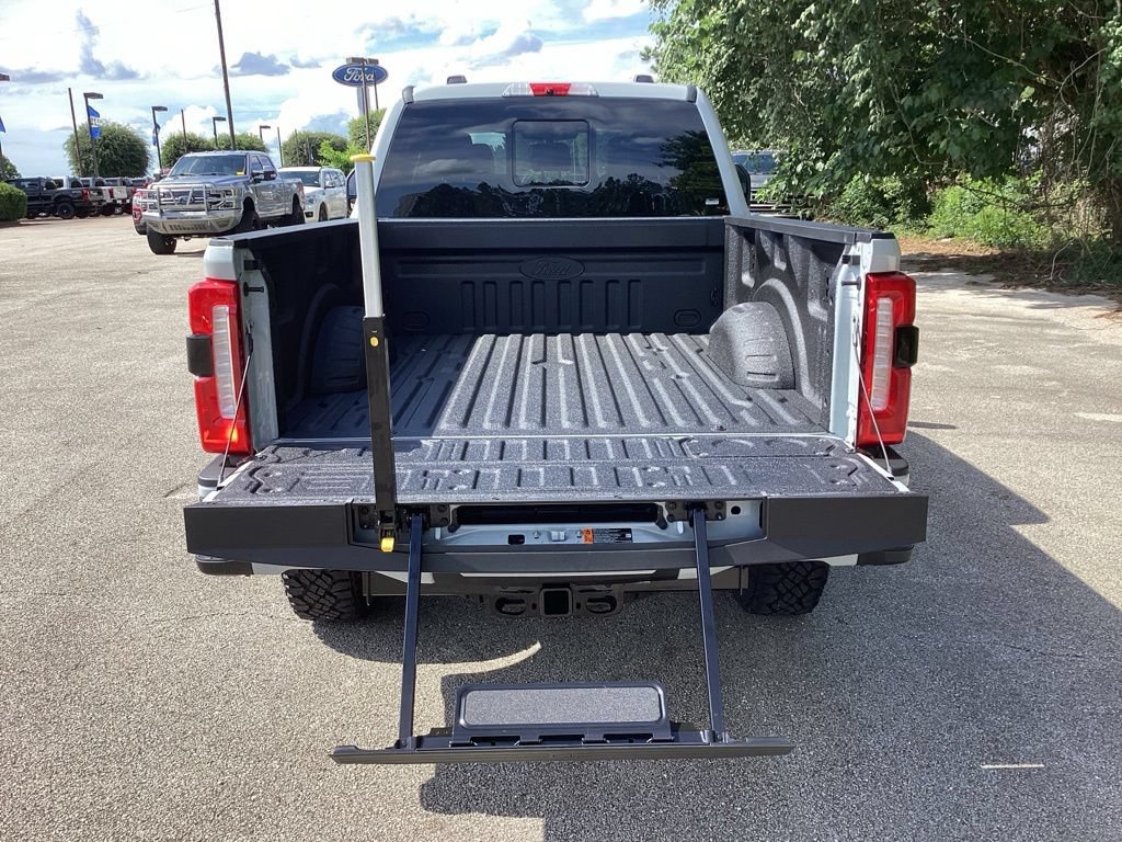 New 2026 Ford F350 Lariat w/ Tremor Off-Road Package AWD/4WD image 13