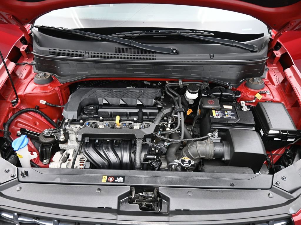 Used 2023 Hyundai Venue Limited image 15