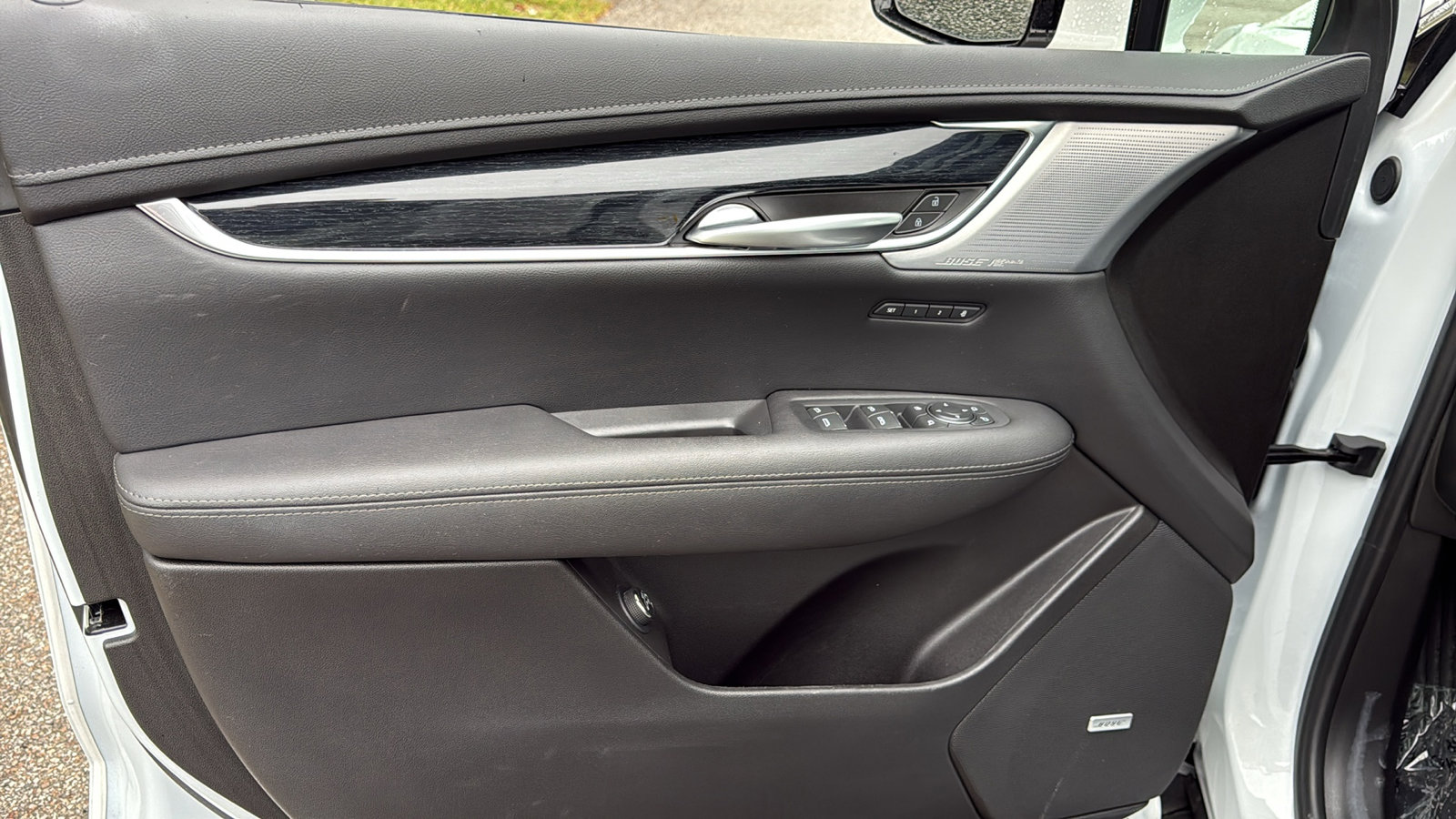 Certified 2025 Cadillac XT5 Premium Luxury image 10