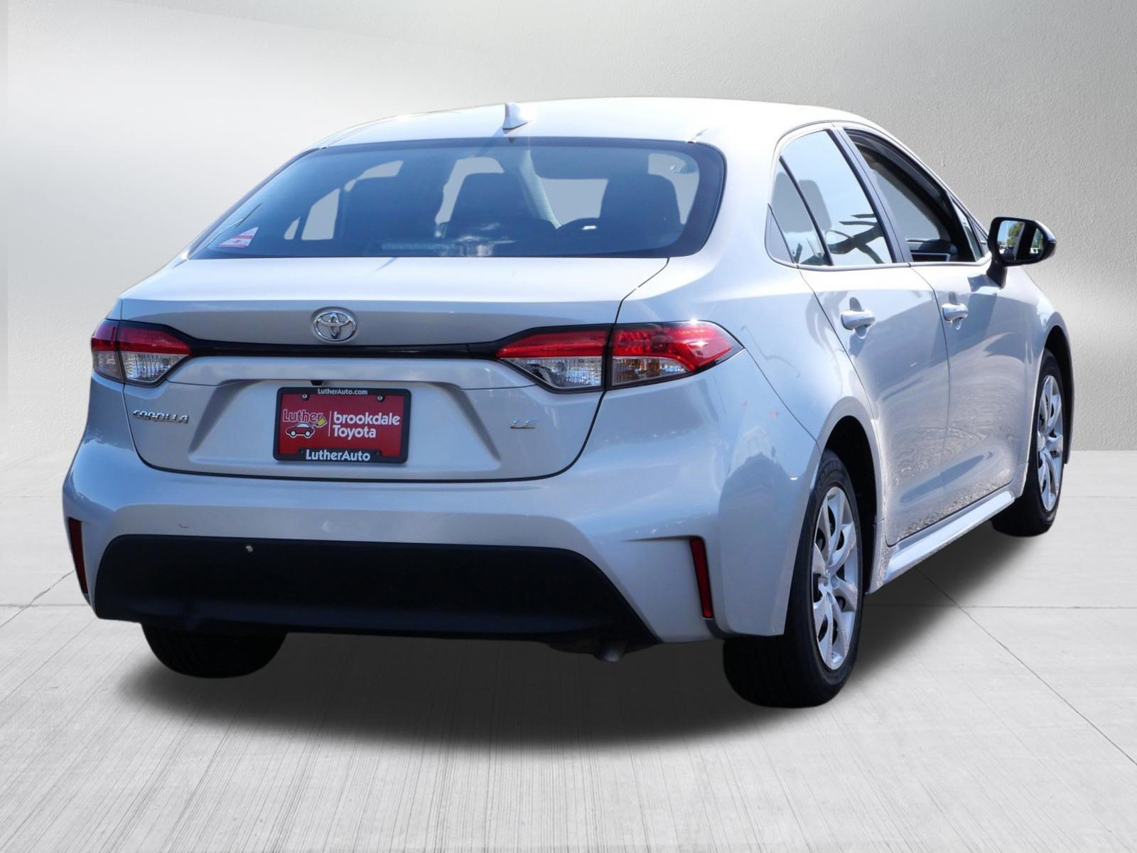 Certified 2025 Toyota Corolla LE FWD image 6