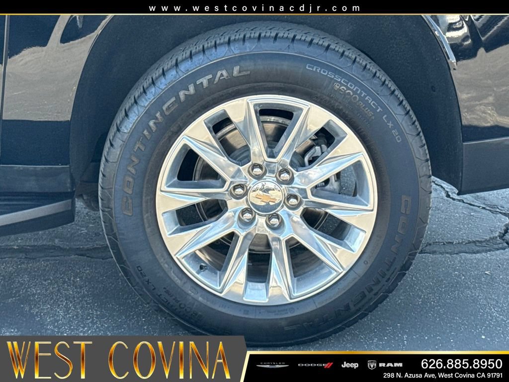Used 2025 Chevrolet Suburban Premier AWD/4WD image 19