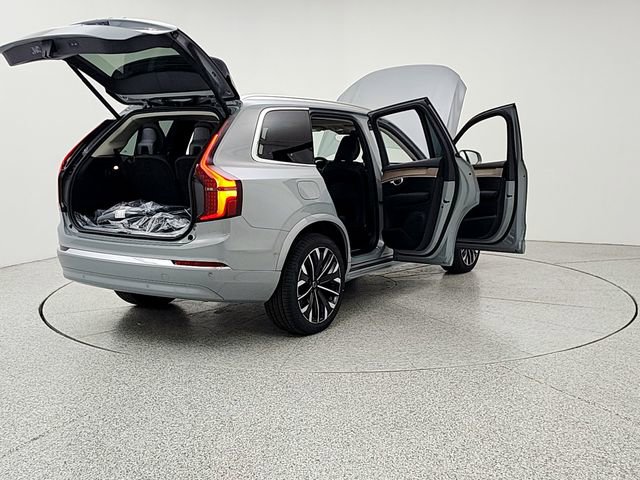 New 2026 Volvo XC90 T8 Plus w/ Protection Package AWD/4WD image 11