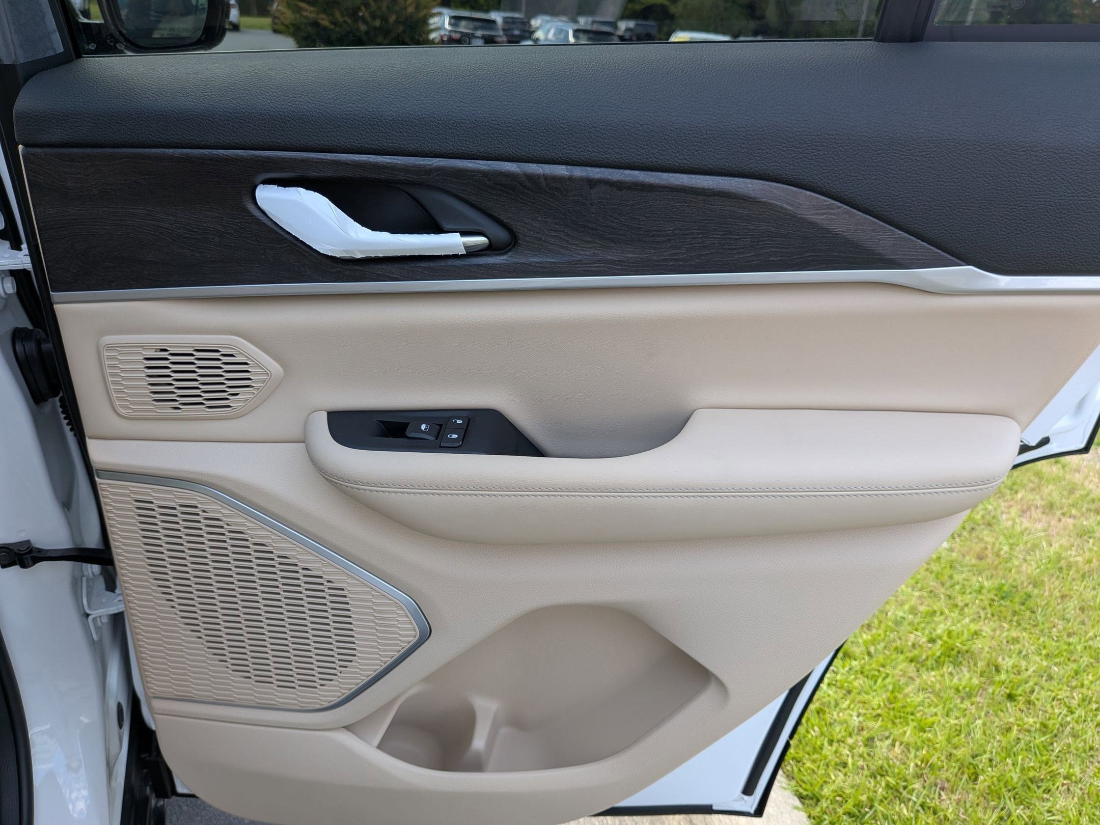 New 2026 Jeep Grand Cherokee Limited AWD/4WD image 21