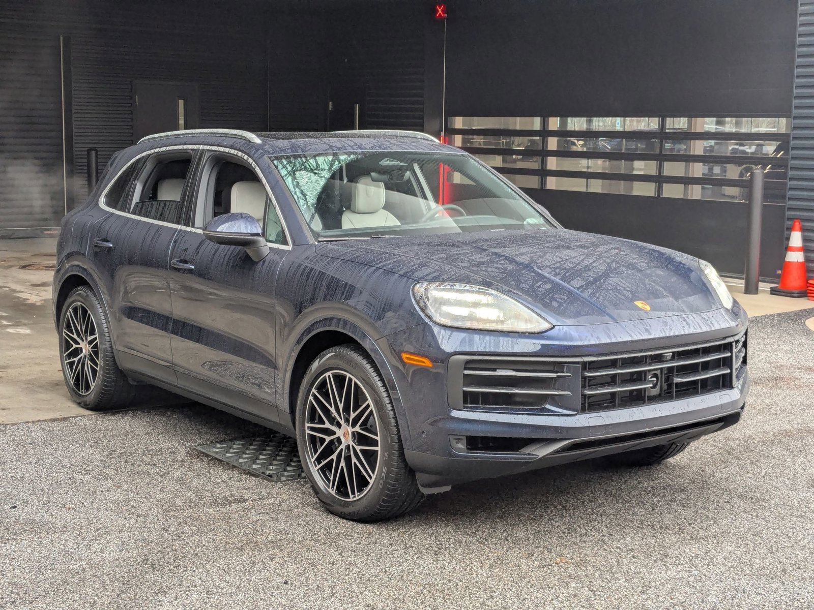 New 2026 Porsche Cayenne image 7