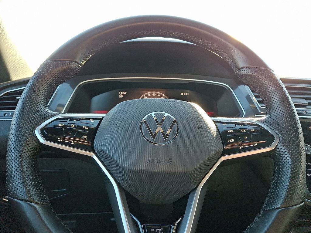 Used 2024 Volkswagen Tiguan SE R-Line image 20