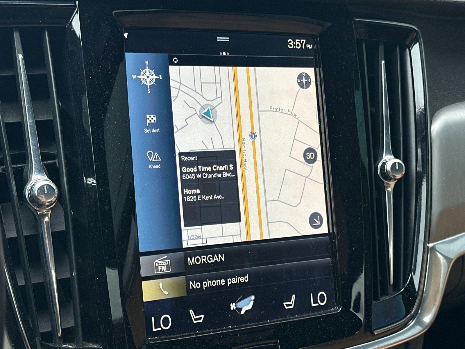 Used 2017 Volvo S90 T6 Momentum w/ Vision Package image 17