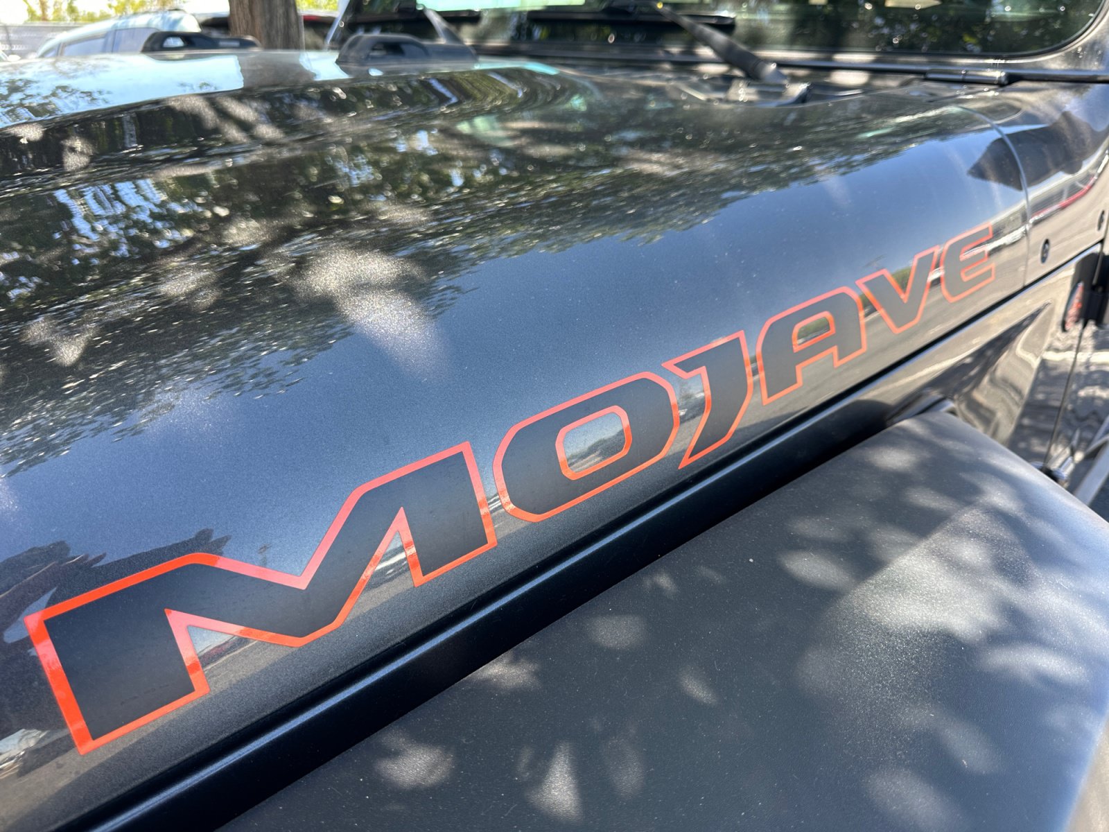 Used 2023 Jeep Gladiator Mojave AWD/4WD image 33