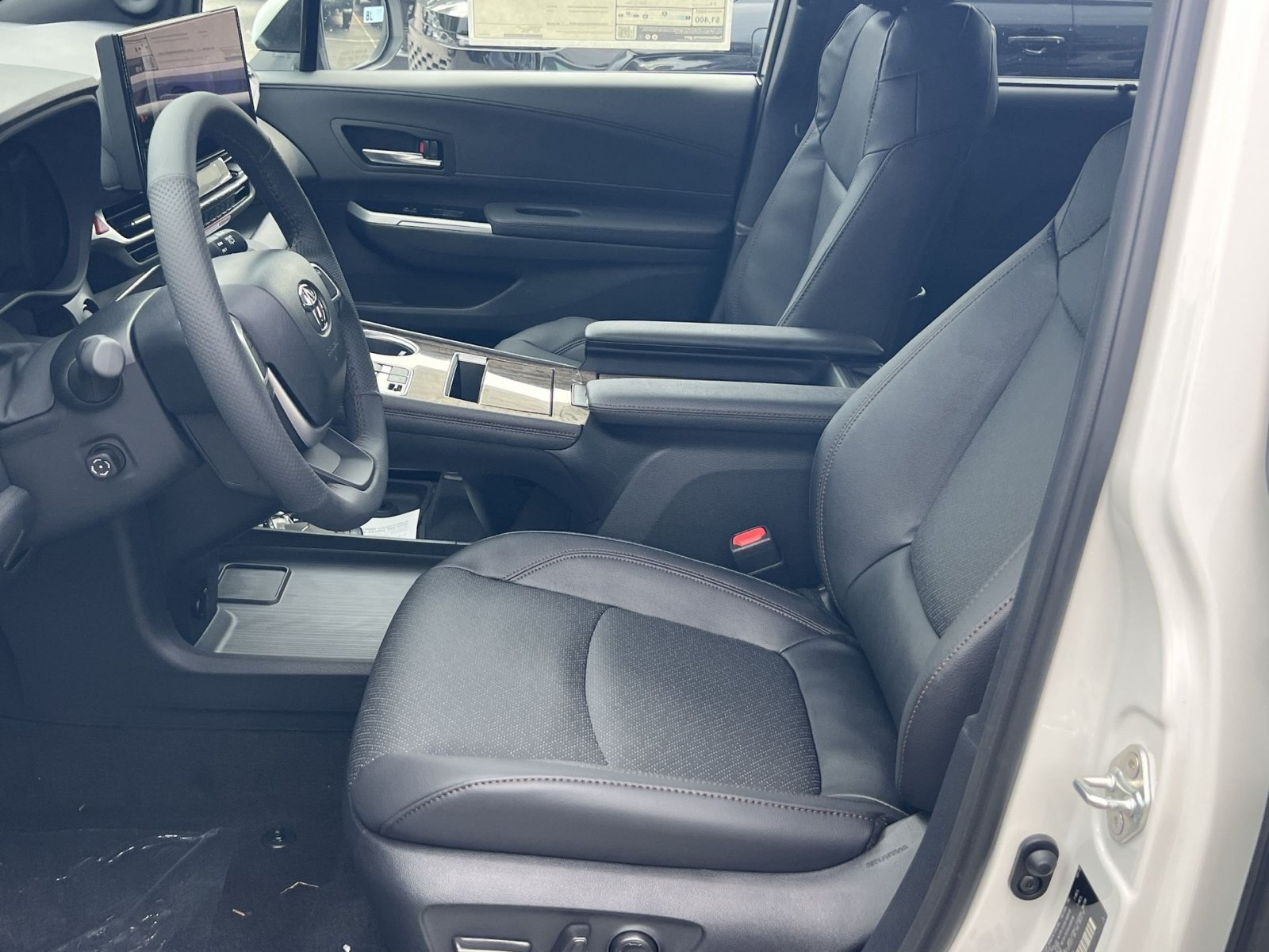 New 2026 Toyota Sienna Limited AWD/4WD image 7