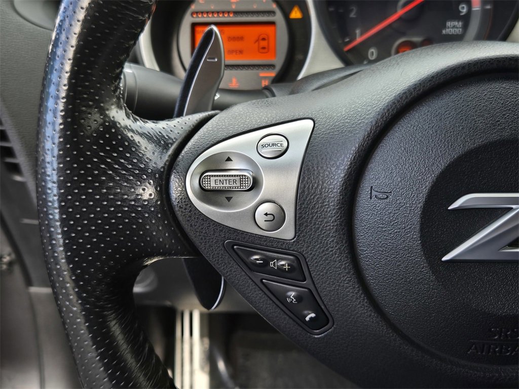 Used 2020 Nissan 370Z Touring Sport image 37